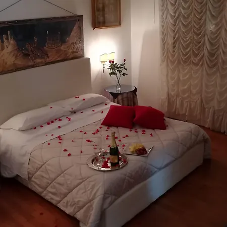 Amici Di Venezia Bed & Breakfast 3*